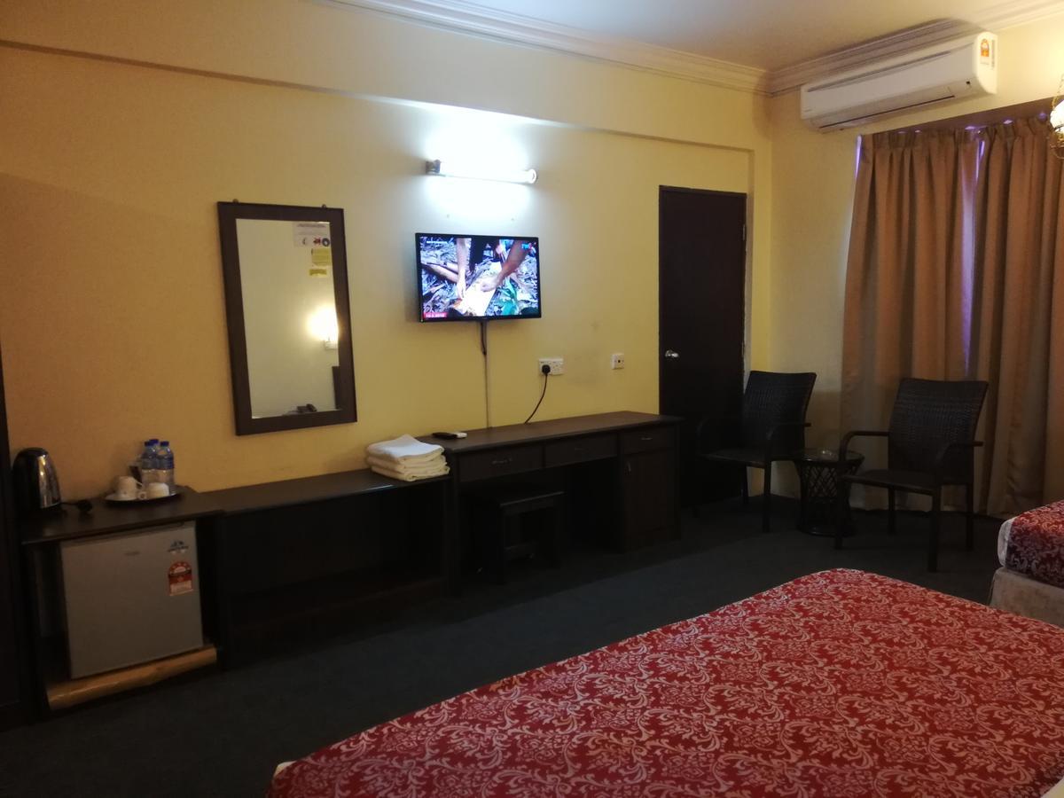 Hotel Damai Parit Buntar Εξωτερικό φωτογραφία